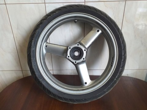 KOŁO FELGA PRZÓD TRIUMPH 955I SPRINT