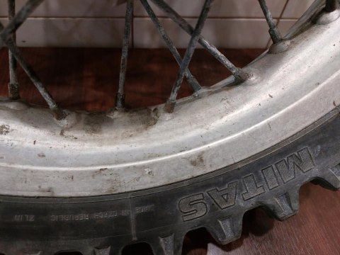 KOŁO FELGA TYŁ CAGIVA ELEFANT 650 DUCATI DM650LE1