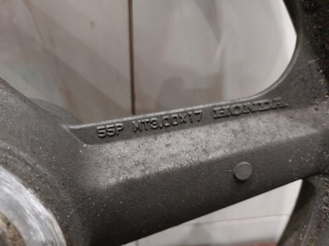 KOŁO FELGA OPONA PRZÓD HONDA CB1 400