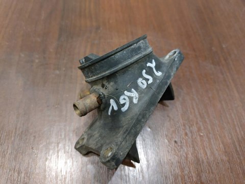 KRÓCIEC SSĄCY SUZUKI RGV 250