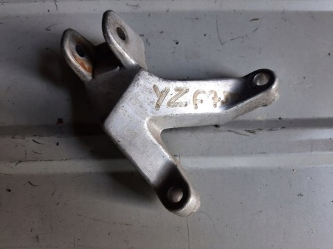 SET PODNÓŻEK YAMAHA YZF 750