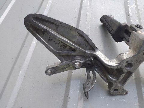 SET PODNÓŻEK YAMAHA YZF 750R 4FM