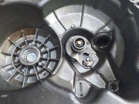POKRYWA DEKIEL KAPA KAWASAKI KEF 300