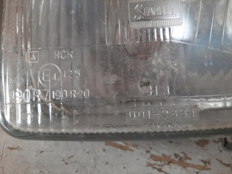 REFLEKTOR LAMPA PRZÓD SUZUKI GSX ES 550 750