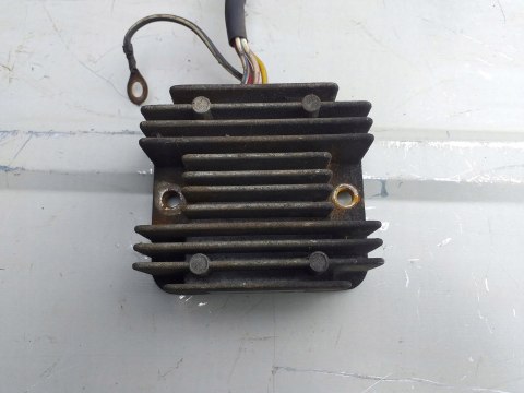 REGULATOR NAPIĘCIA SUZUKI GS 850