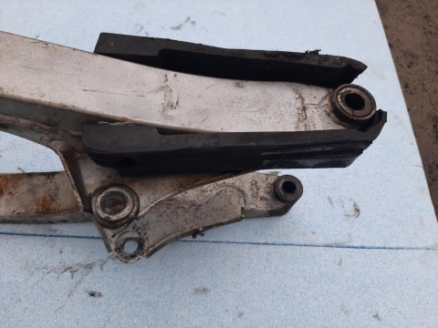 WACHACZ TYŁ ZAWIESZENIE SUZUKI TS 125 R