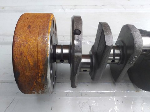 WAŁ KORBOWY MAGNETO KOŁO MAGNESOWE SUZUKI GSR 600
