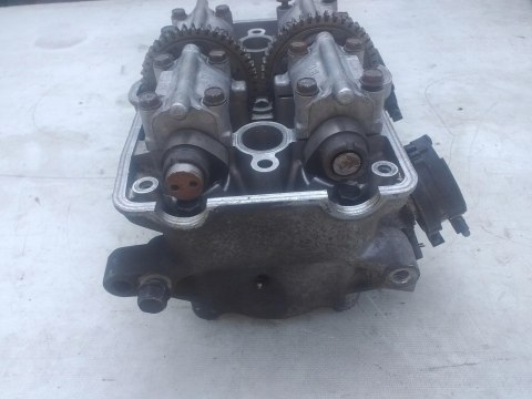 GŁOWICA CYLINDRA KPL HONDA VFR 750 RC36E