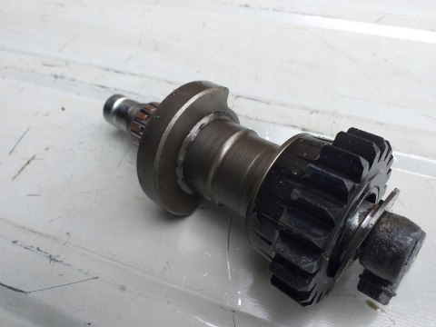 WAŁEK BALANSUJĄCY BALANSER HONDA CBR 1000F SC21E