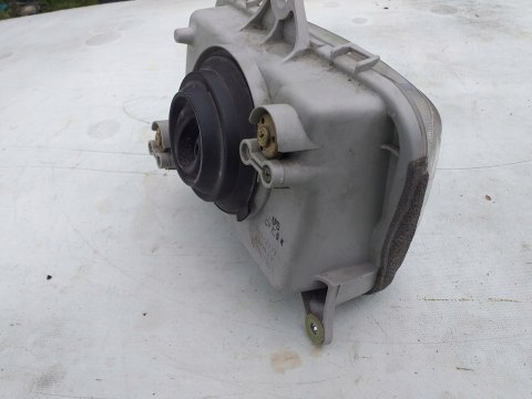 LAMPA REFLEKTOR PRZÓD HONDA VTR 250