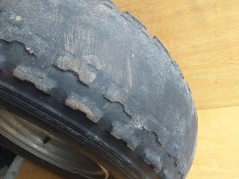 KOŁO FELGA PRZÓD USZKODZONA KAWASAKI KFX 700