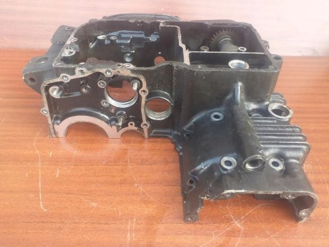 KARTER BLOK SILNIKA KAWASAKI GTR 1000
