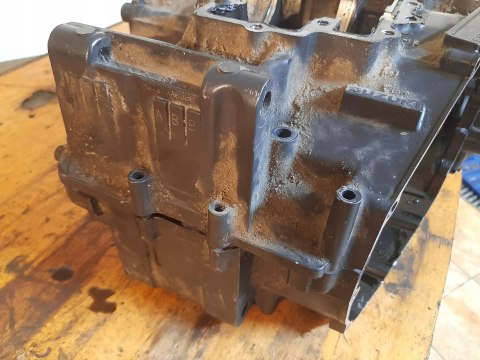 KARTER KARTERY BLOK SILNIKA SUZUKI RF 900