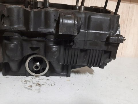 KARTER BLOK SILNIKA SUZUKI GSX R 750 R716
